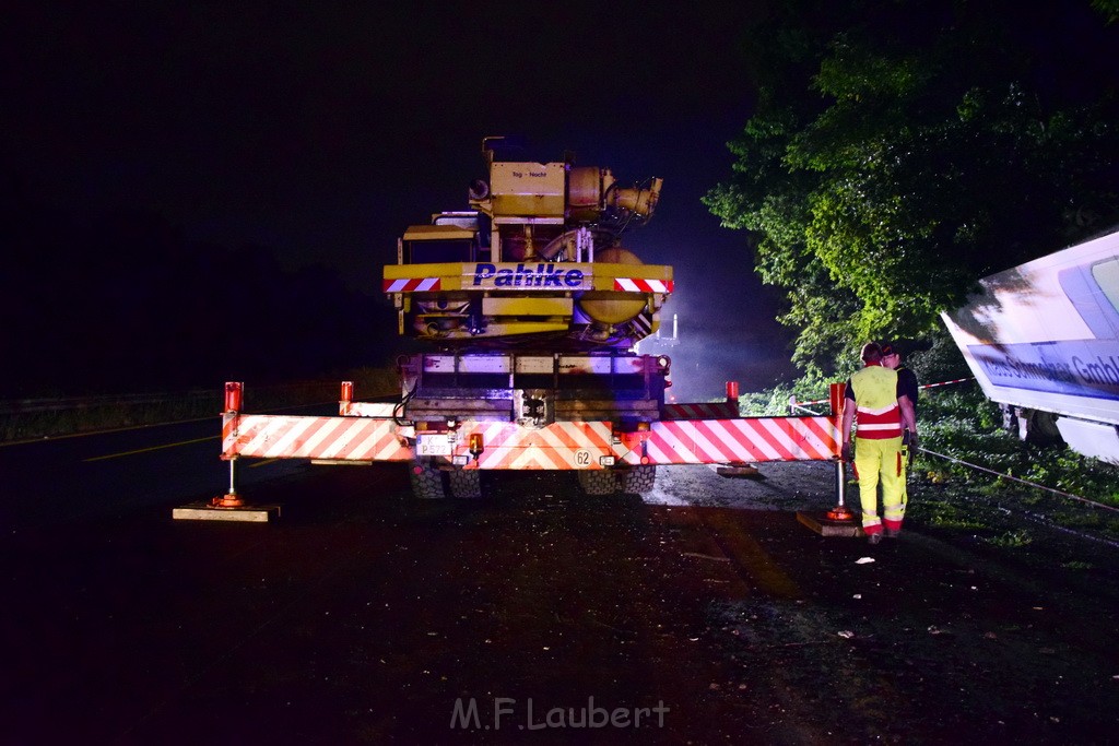 Schwerer VU A 3 Rich Oberhausen Hoehe AK Leverkusen P101.JPG - Miklos Laubert